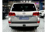 Toyota Land Cruiser VXR 2021 V8 